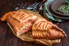 Пирог с форелью